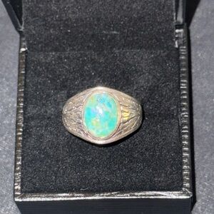925 Sterling Silver Genuine Turquoise Stone Ring Size 8 Excellent Condition